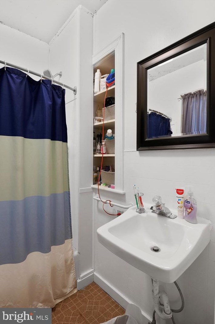 9 Church St, Hummels Store PA 19540-1733 exterior