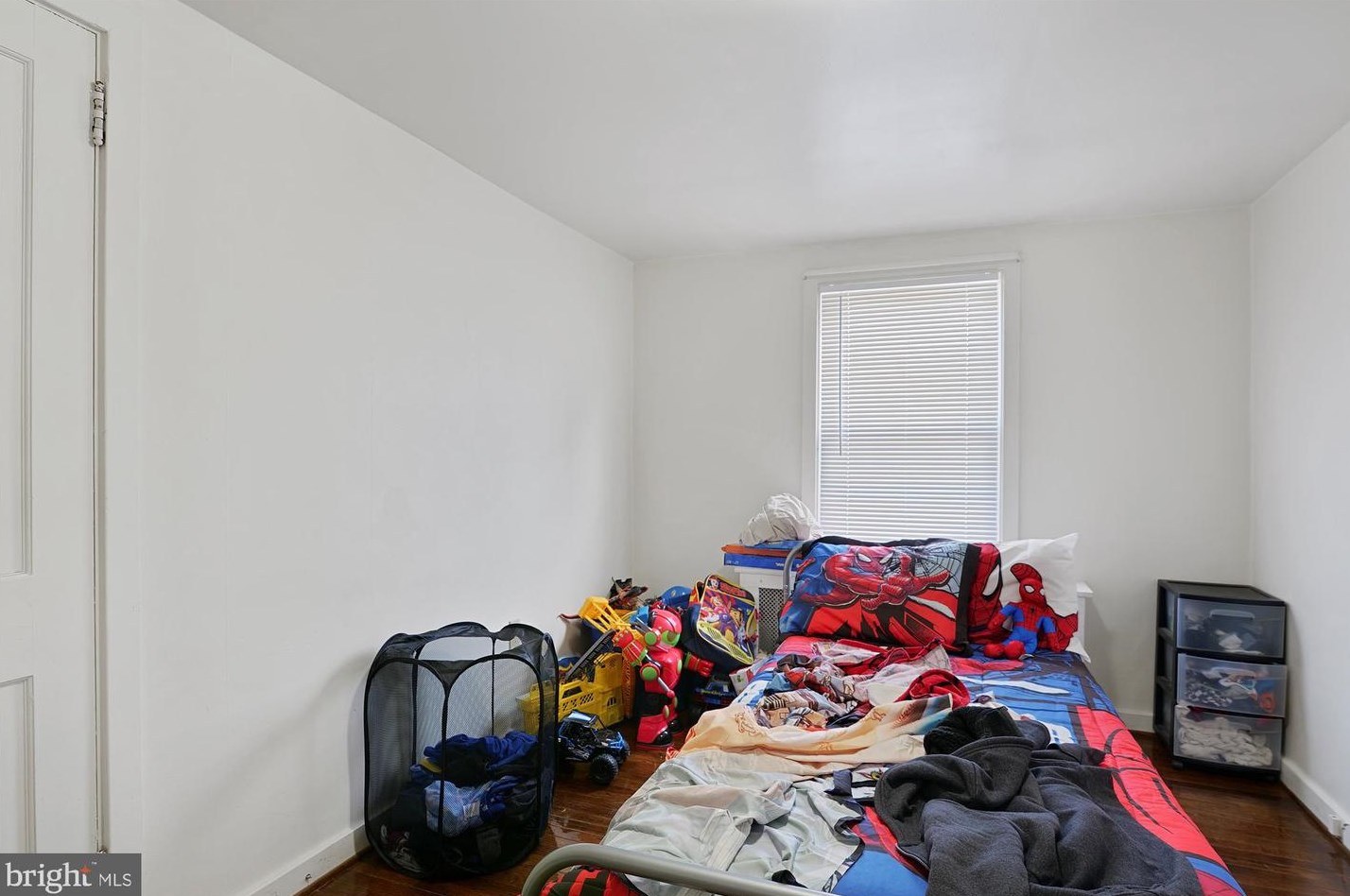 9 Church St, Hummels Store PA 19540-1733 exterior