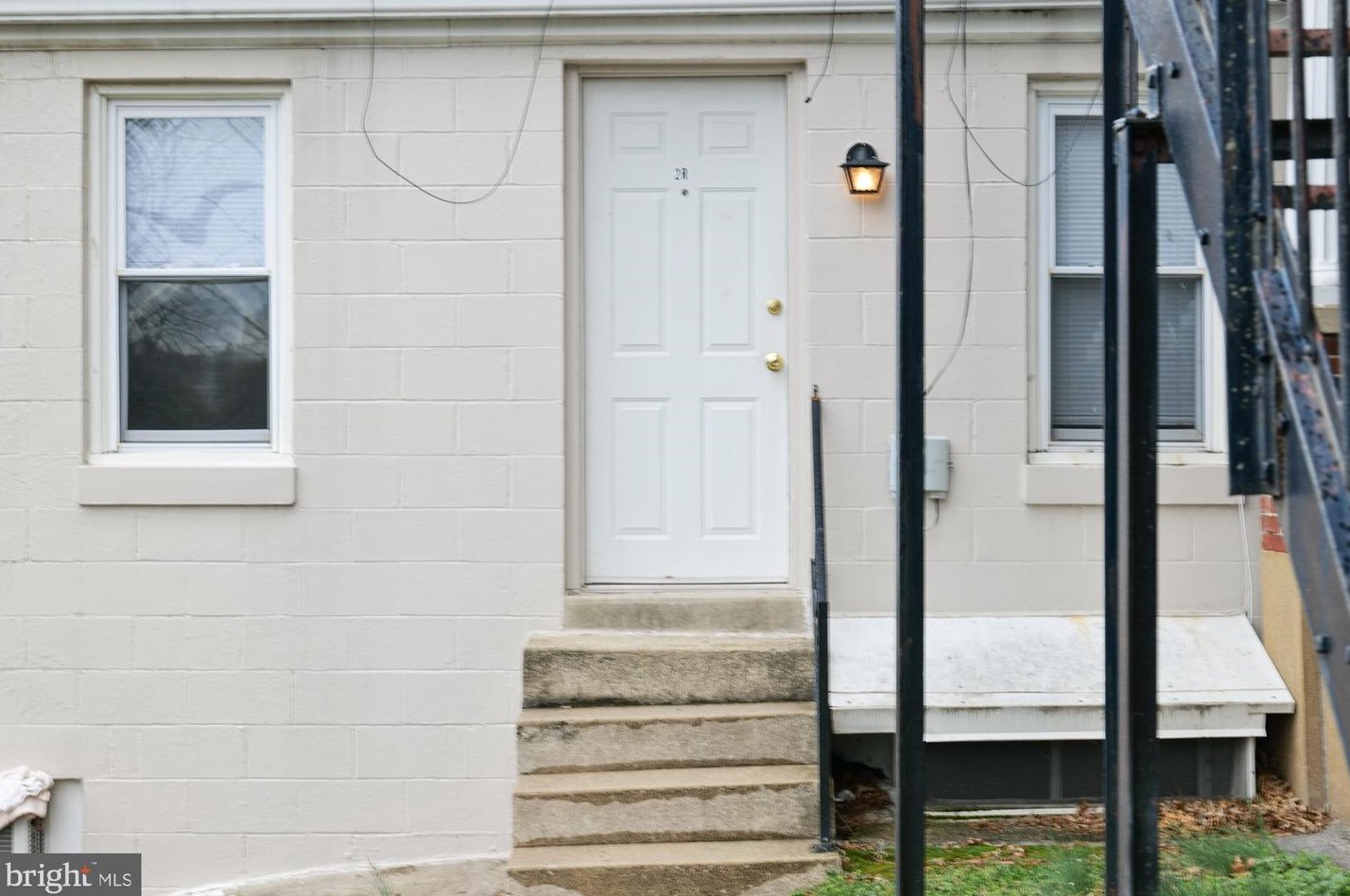 9 Church St, Hummels Store PA 19540-1733 exterior