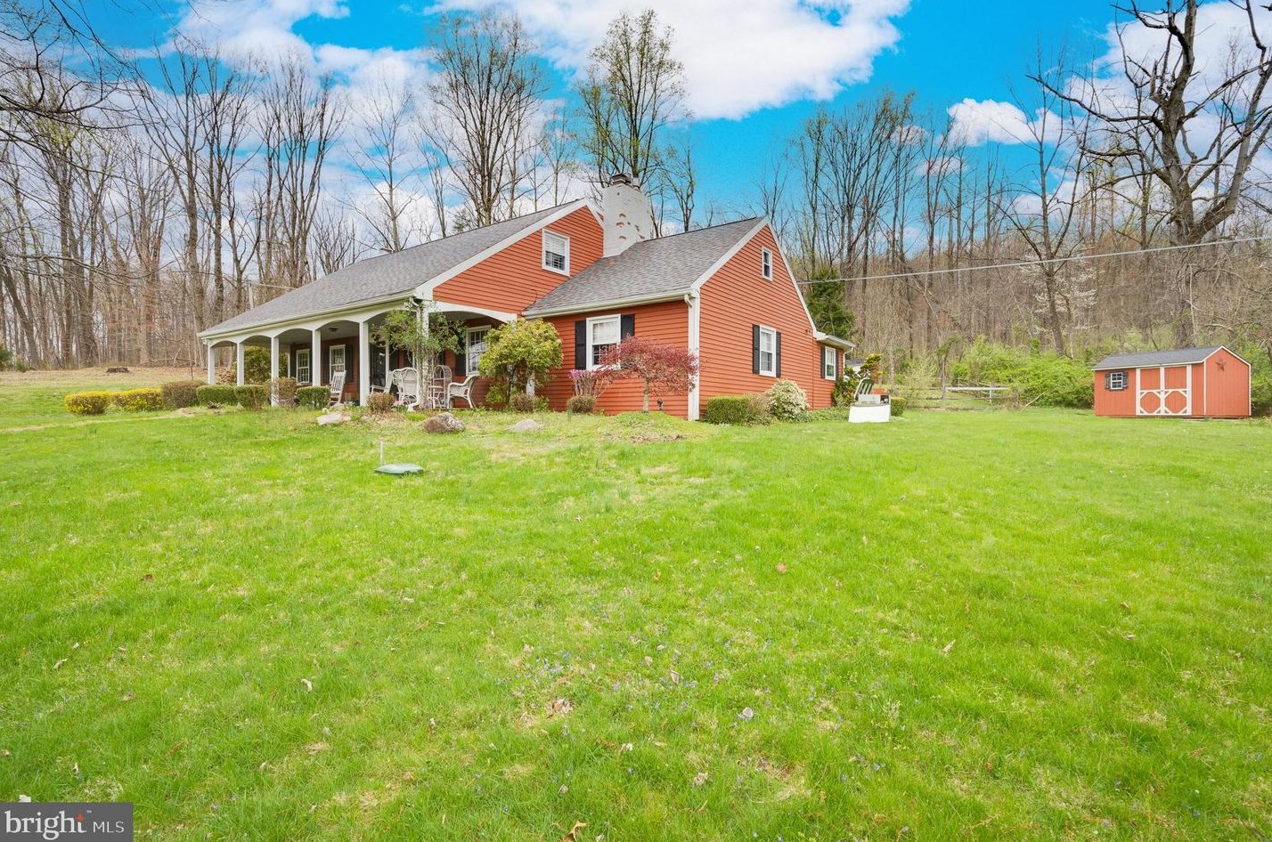 1110 Ritters Rd, Reading PA  19606-9652 exterior