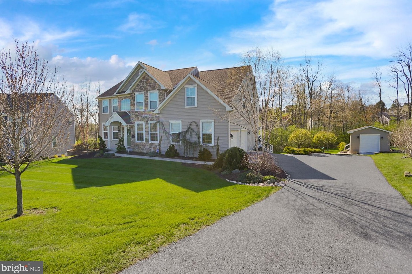 114 Herington Dr, Reading, PA 19608-9052