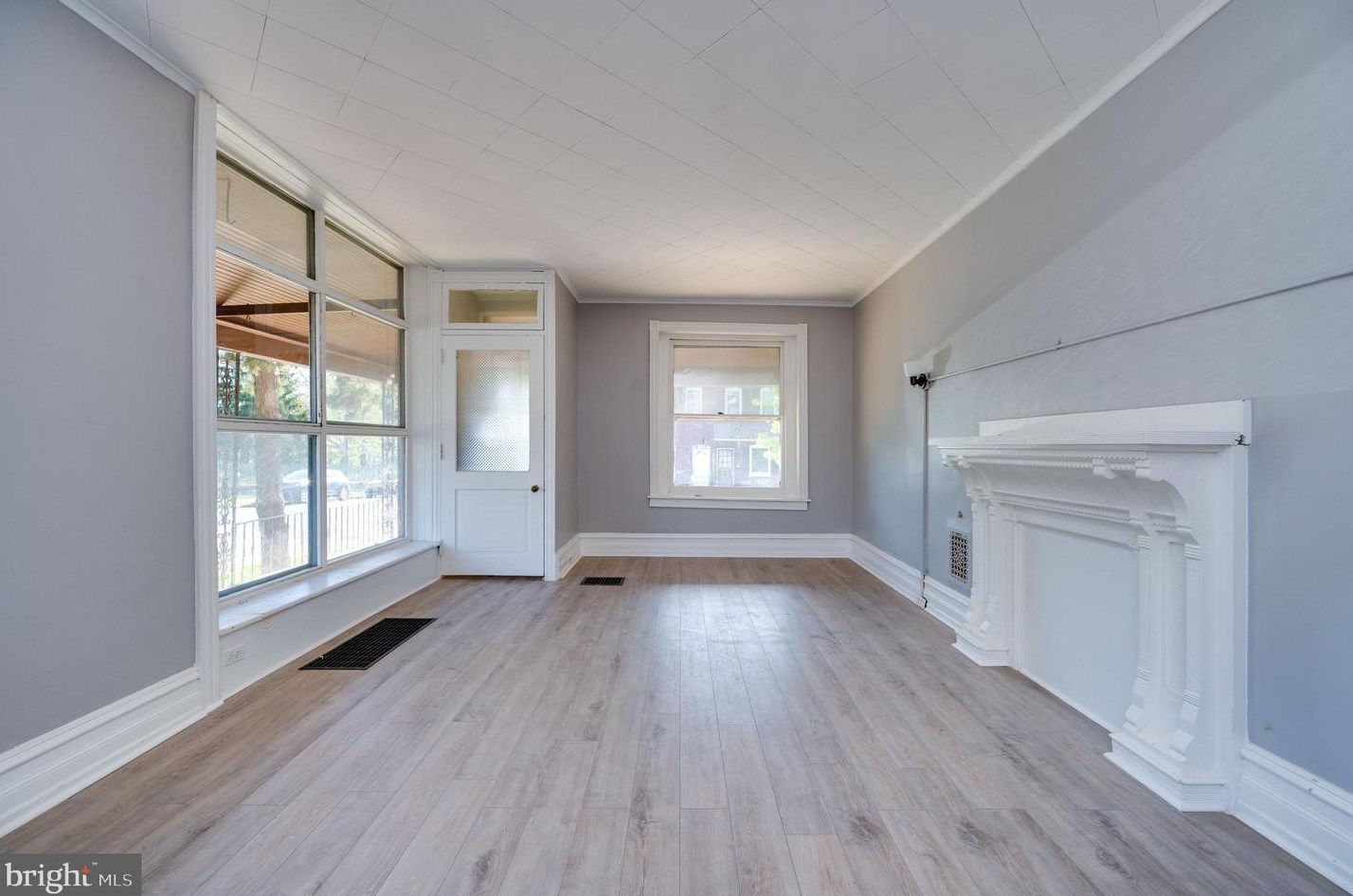 1058 4th St, Reading, PA 19601-1404