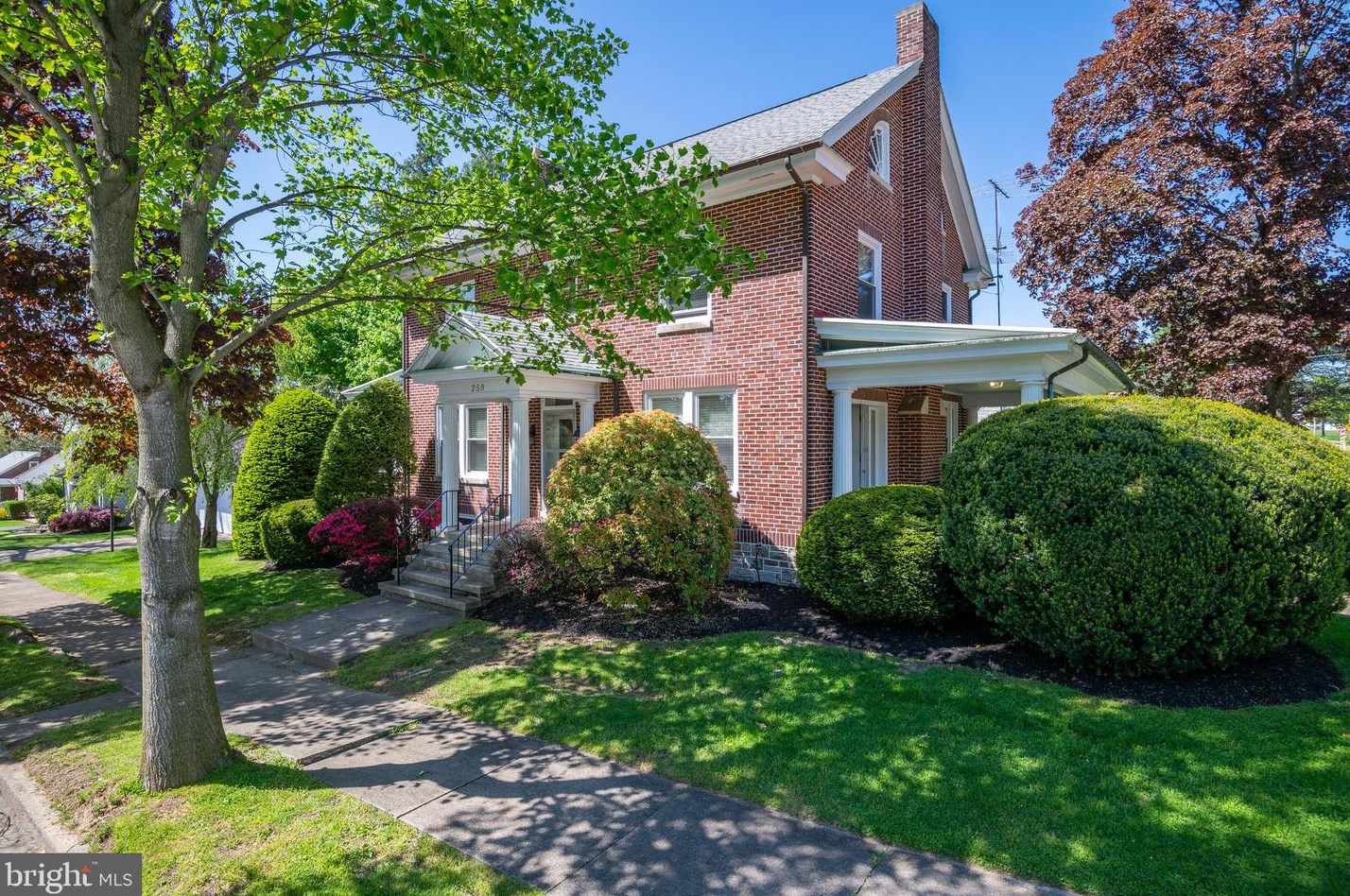 259 Washington St, Wernersville, PA 19565-2115