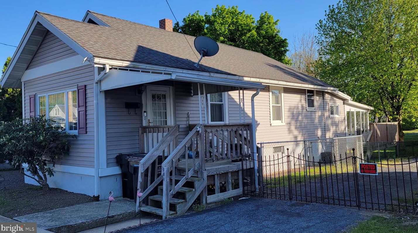 108 Midland Ave, Reading, PA 19606-1333