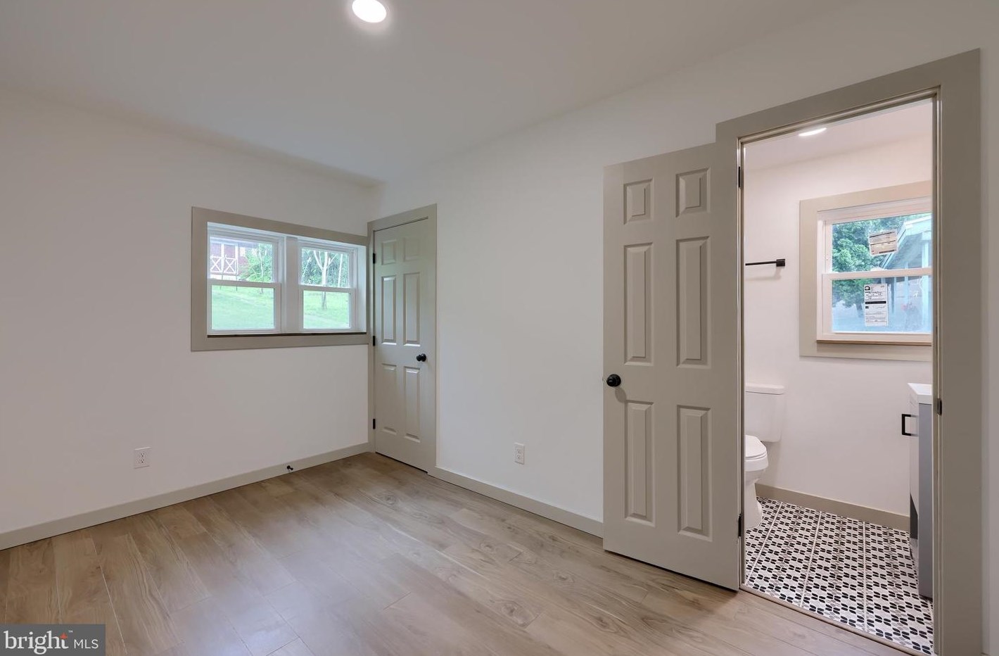 2817 Kutztown Rd, Reading PA  19605-2654 exterior