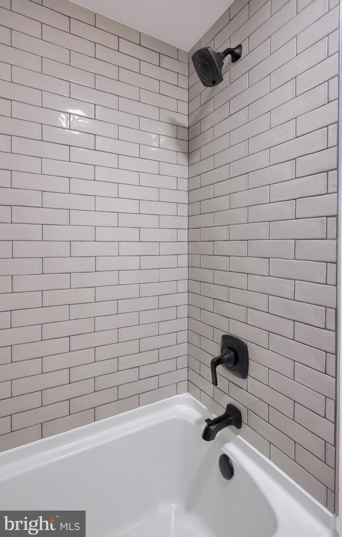 2817 Kutztown Rd, Reading PA  19605-2654 exterior