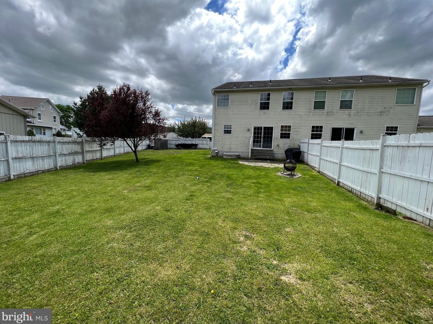 71 Walters Ave, Wernersville, PA 19565-1825