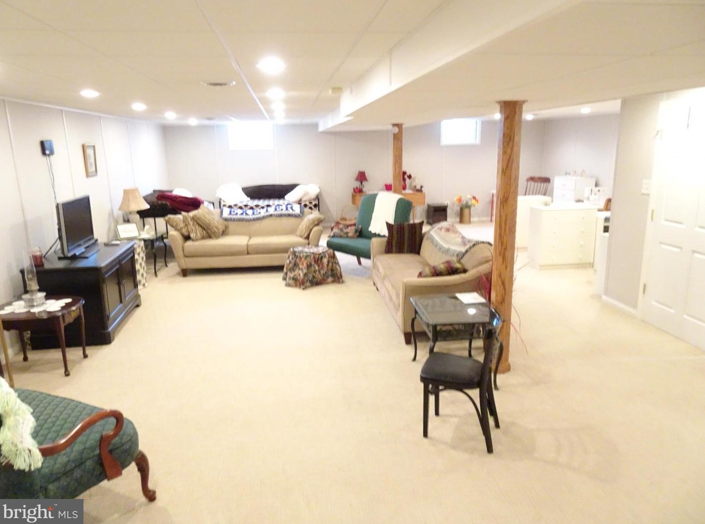 20 Raker Dr, Douglassville PA  19518-8849 exterior