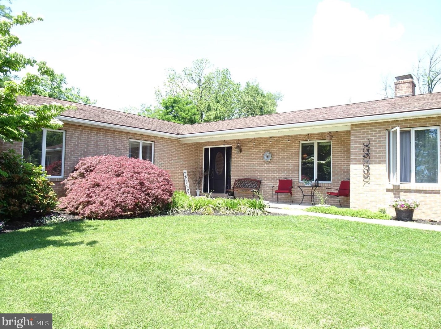 20 Raker Dr, Douglassville, PA 19518-8849
