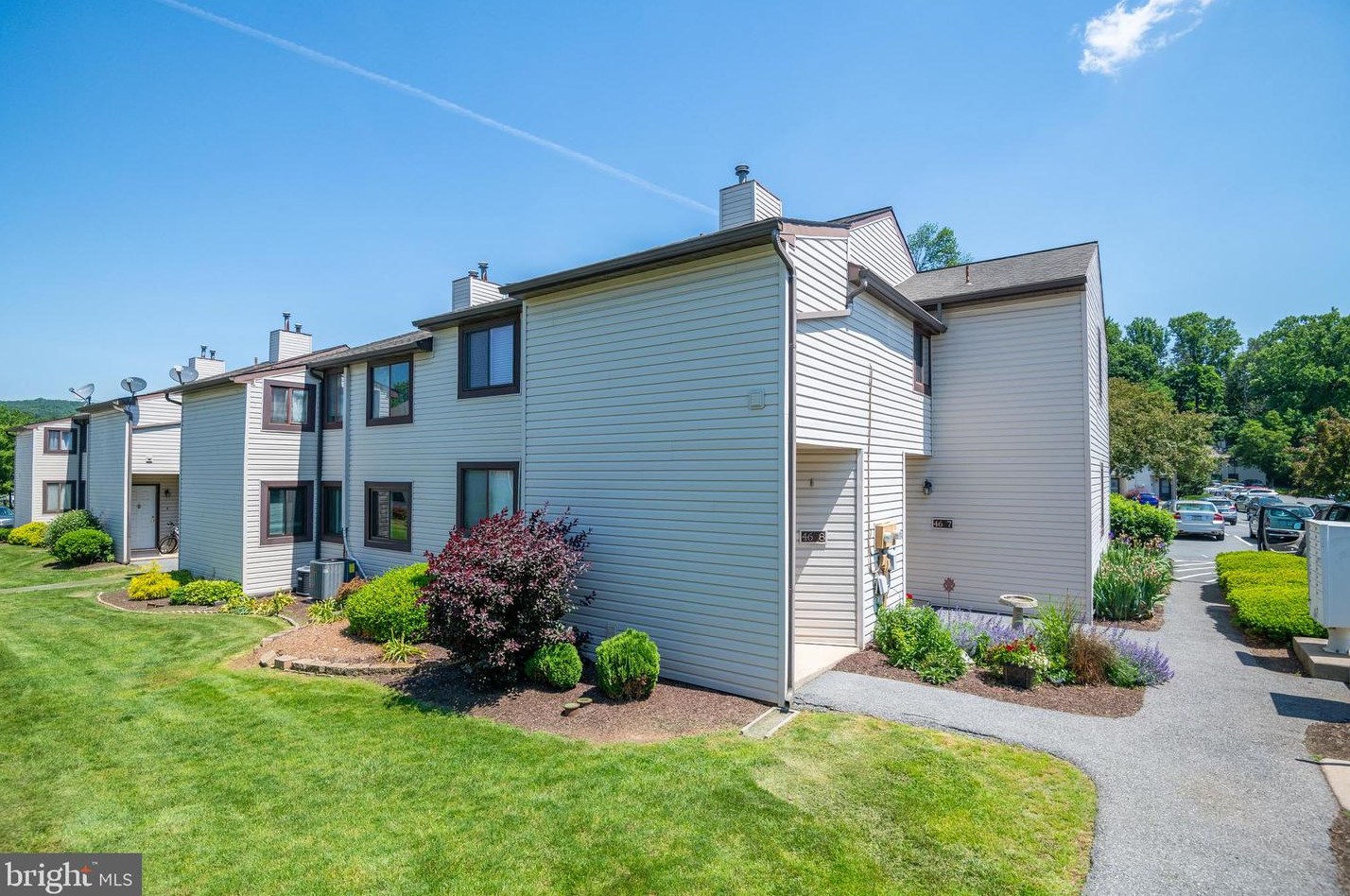 46-8 Holly Dr, Reading, PA 19606-3250