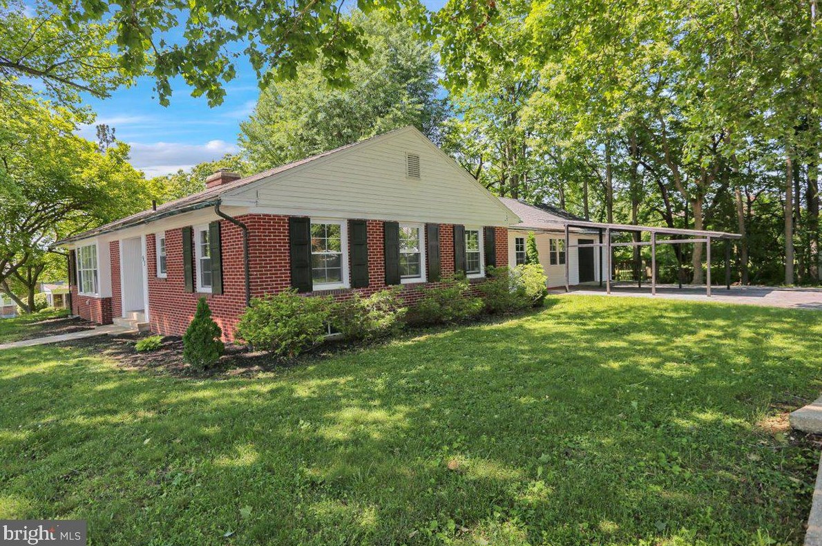 93 Wilson Ave, Wernersville, PA 19565-1310