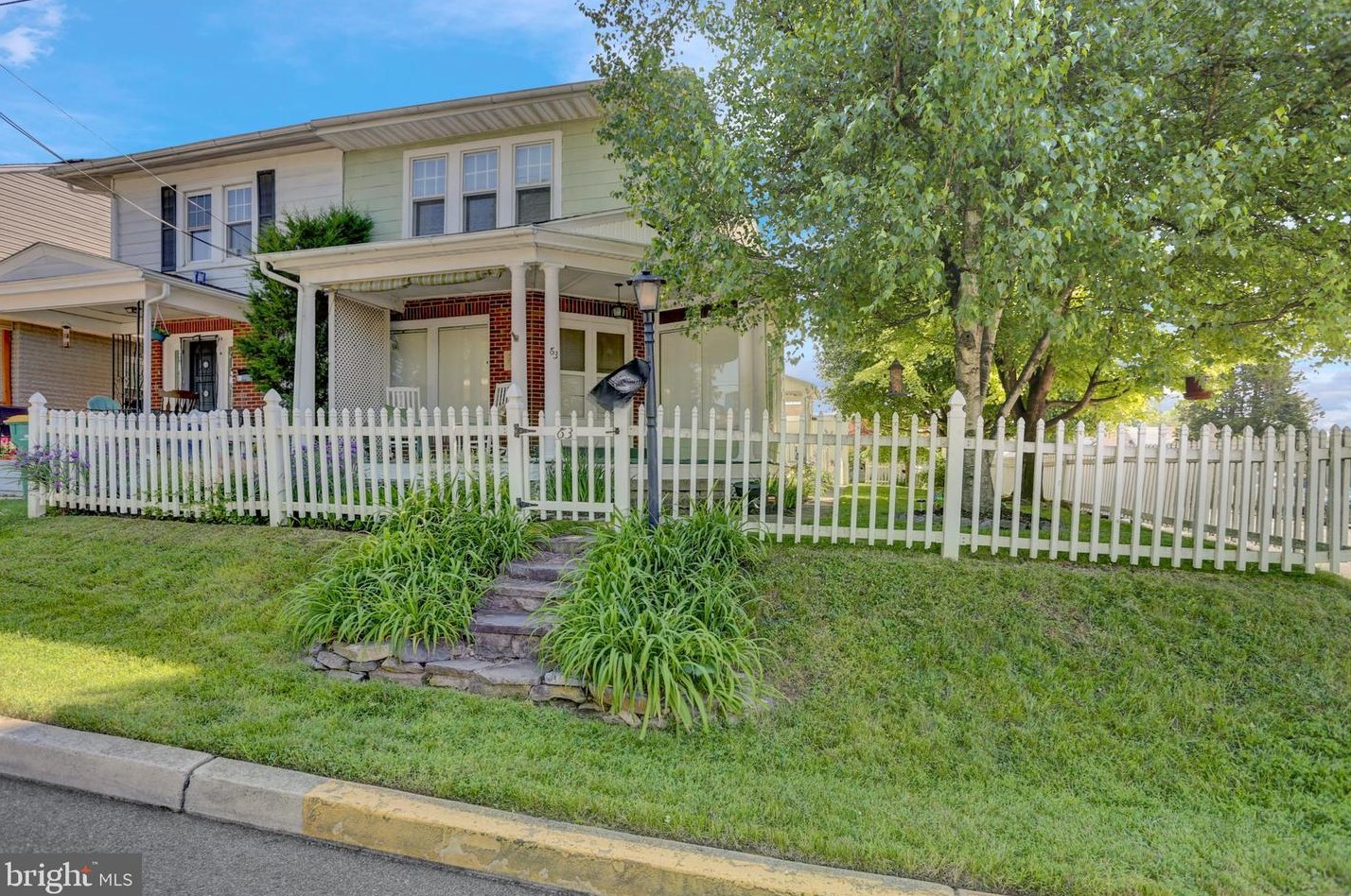 63 Lawn Ave, Reading, PA 19609-2034