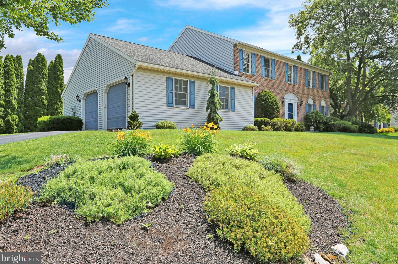 101 Park Place Dr, Reading, PA 19608-9779