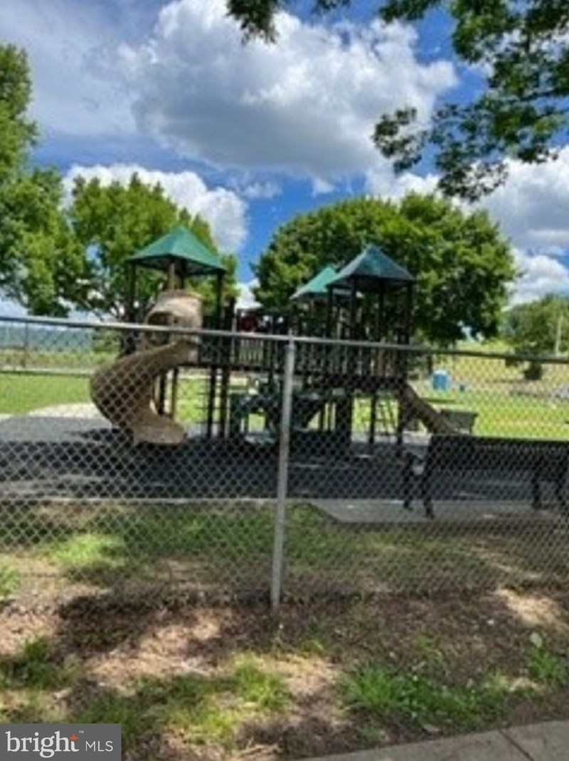 1720 N 3rd St, Reading, PA 19601