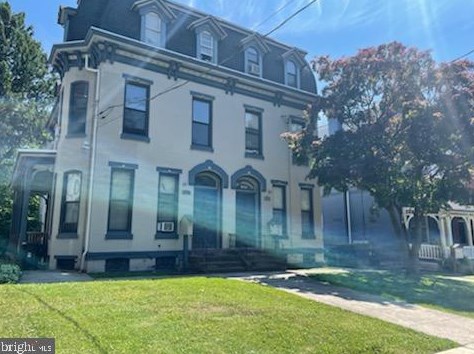 1526 Mineral Spring Rd, Reading PA  19602-2268 exterior
