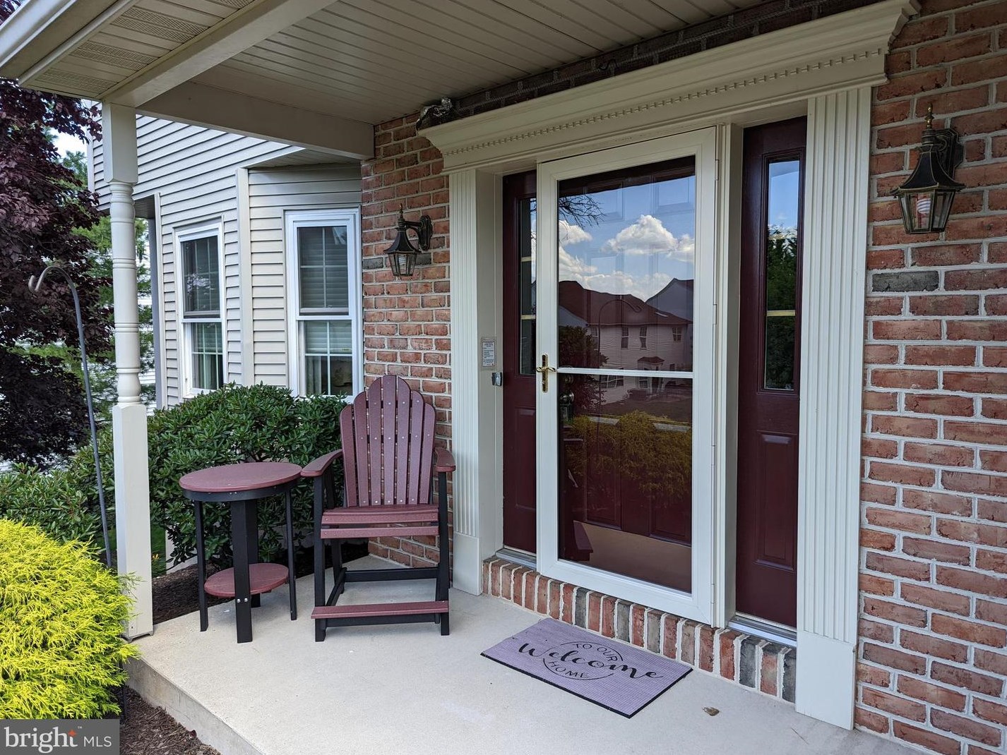 1 Flint Ridge Dr, Reading, PA 19607-3016