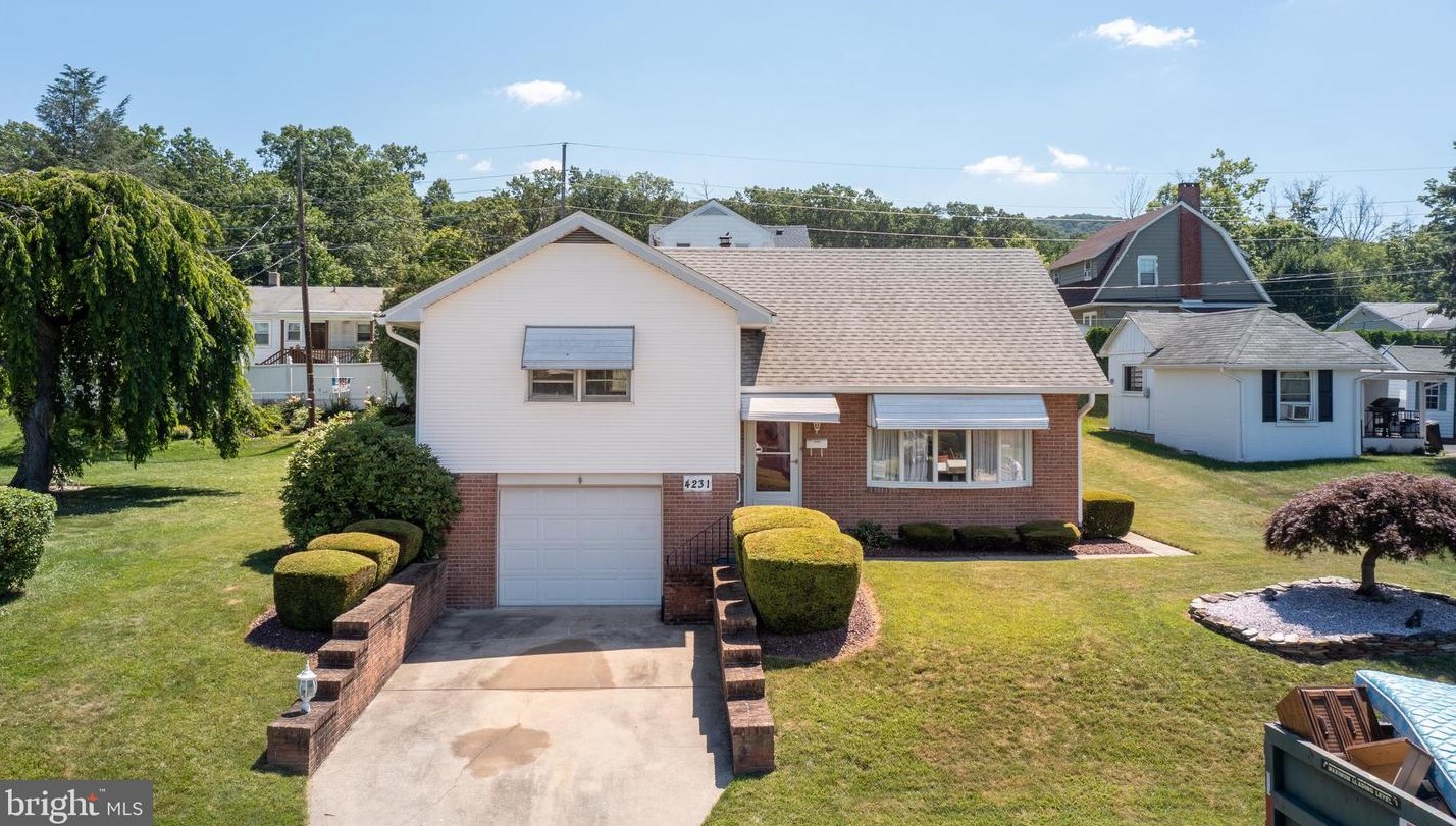 4231 10th Ave, Spring Valley, PA 19560