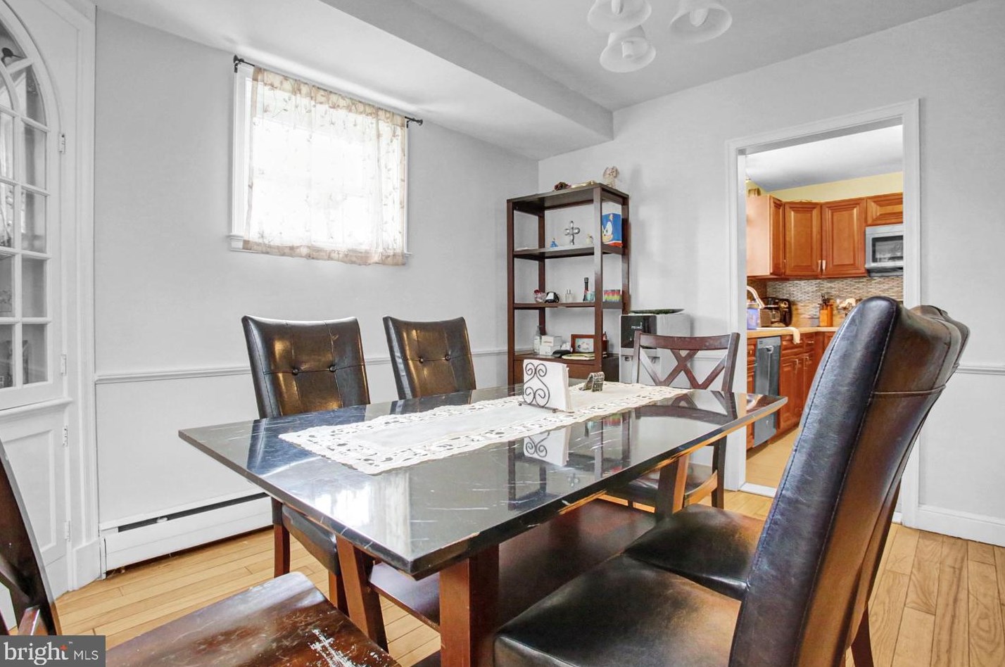 301 Butter Ln, Reading PA  19606-2224 exterior