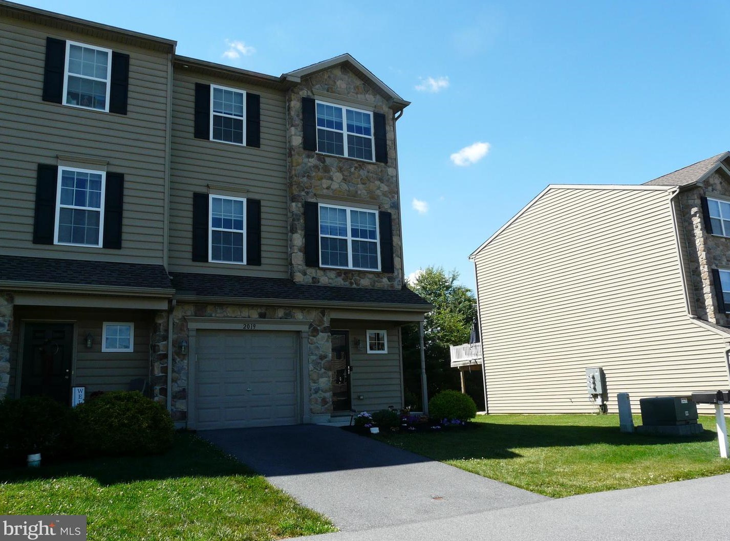 2019 Crown Mill Dr, Centre, PA 19541