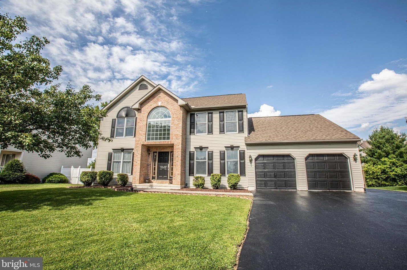 1002 Boeshore Cir, Reading, PA 19605-1172