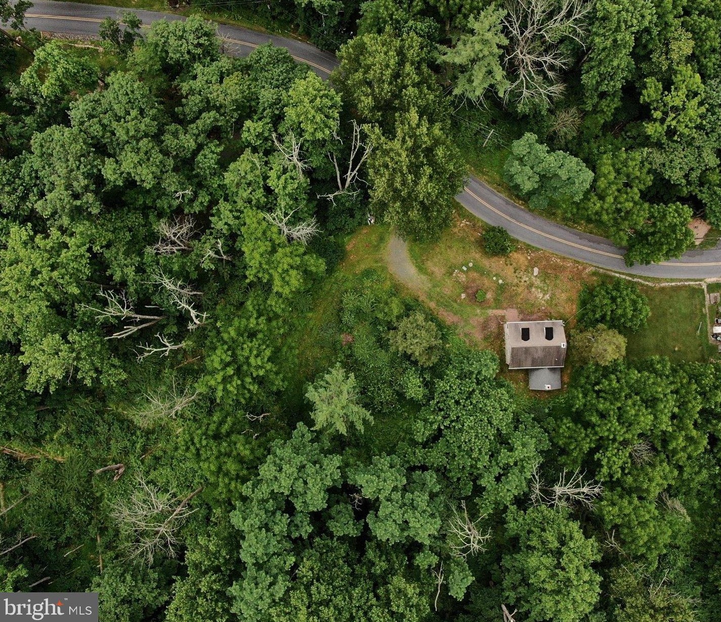 90 Crow Hill Rd, Dale, PA 19504