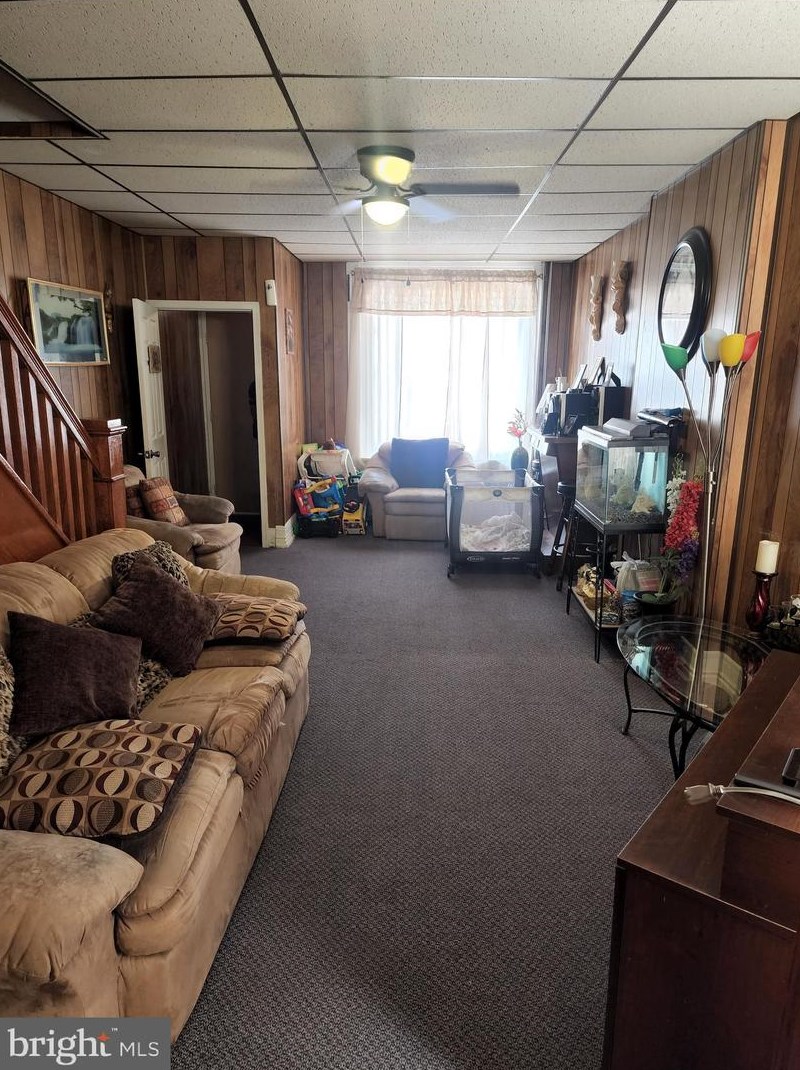 346 Front St, Reading, PA 19601-2911