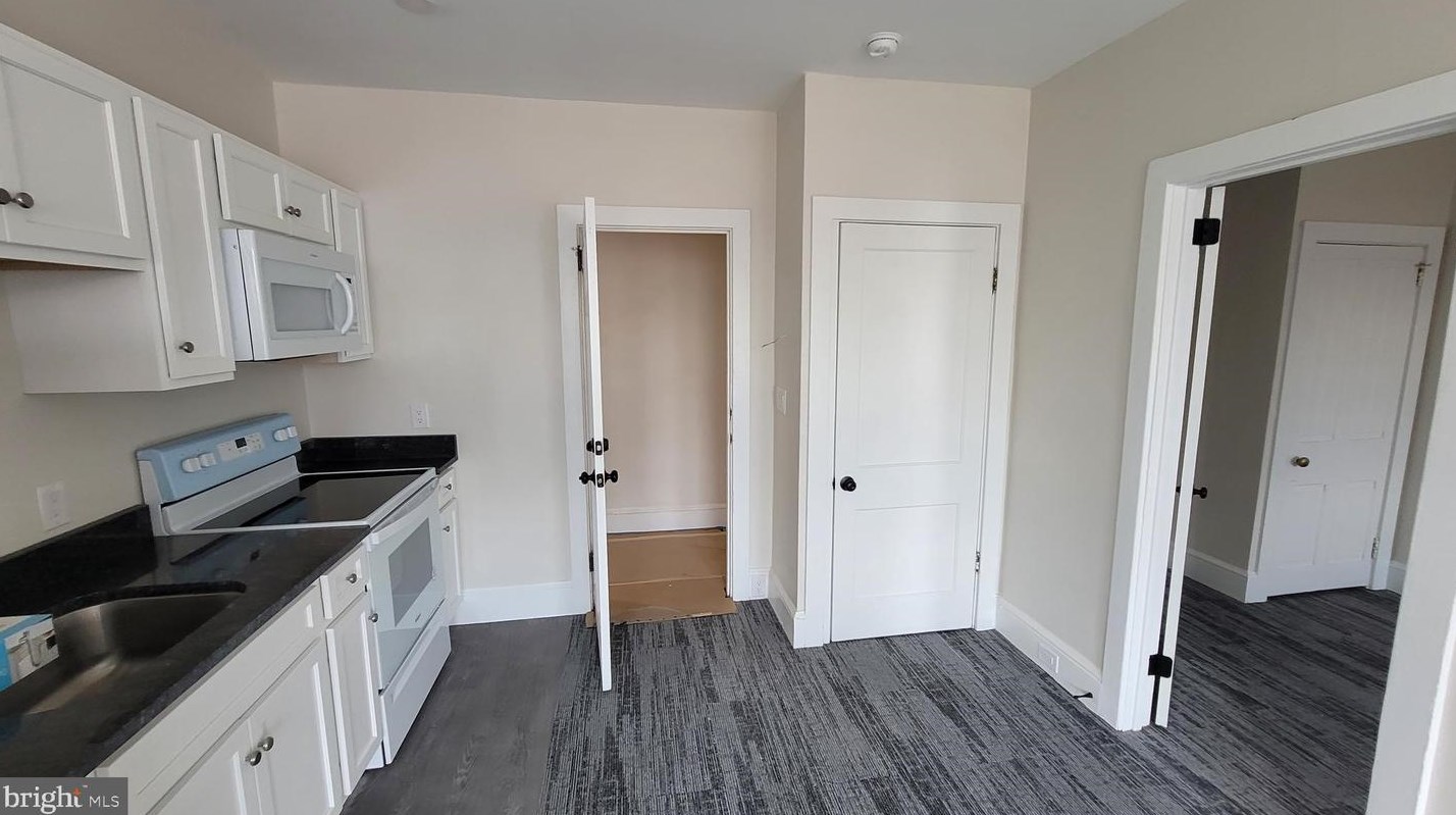 57 S 6th St #2, Reading, PA 19602