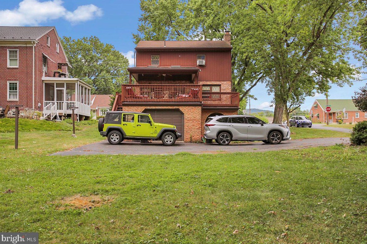 3400 Reading Crest Ave, Reading, PA 19605-1625