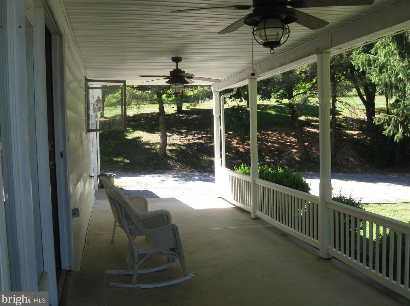 552 Molasses Hill Rd, New Schaefferstown, PA 19506