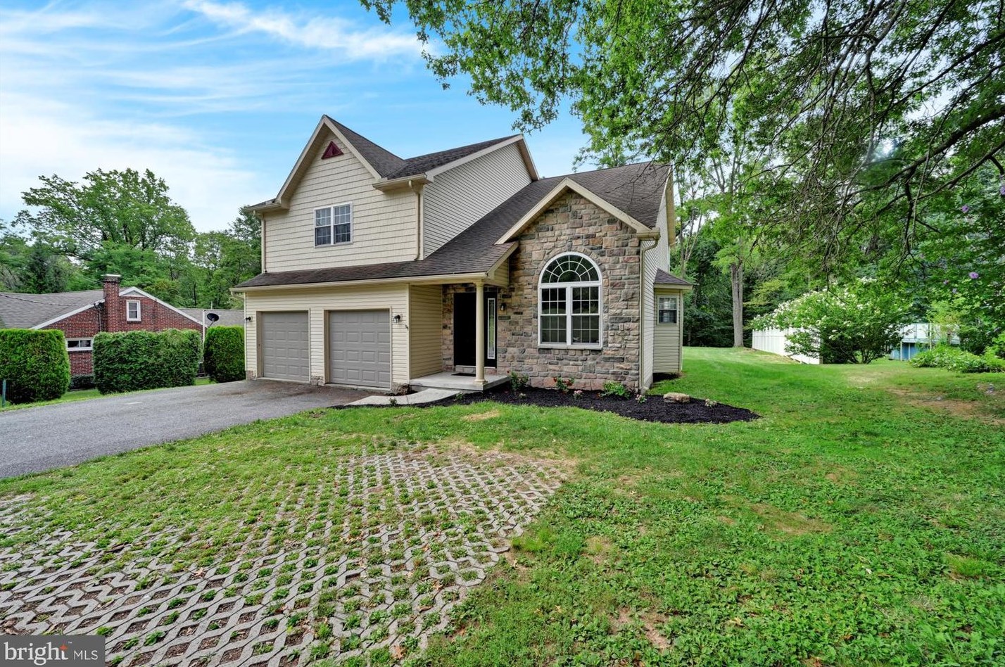 4586 Painted Sky Rd, Reading, PA 19606-9041