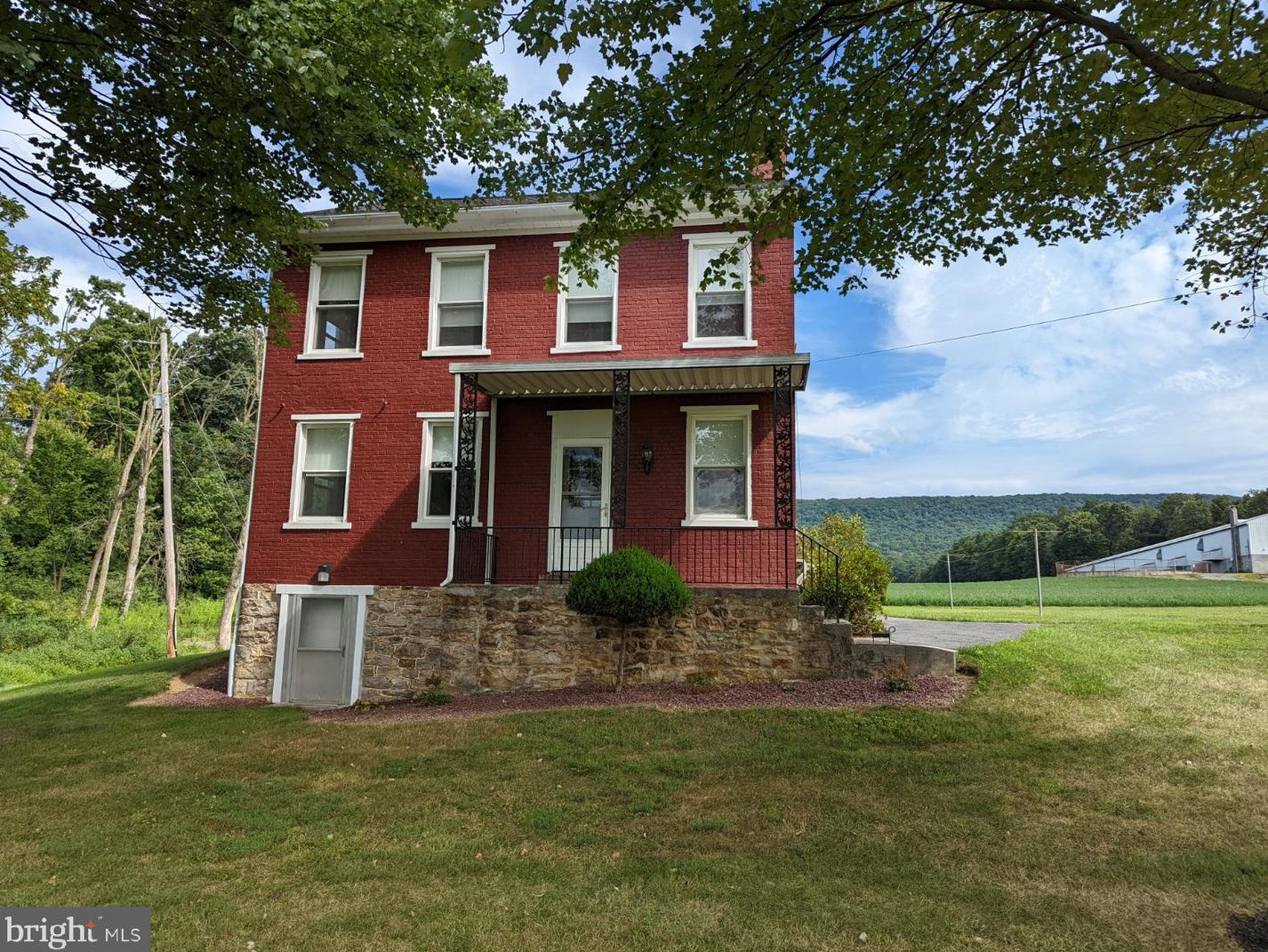 765 Airport Rd, Schubert, PA 19507