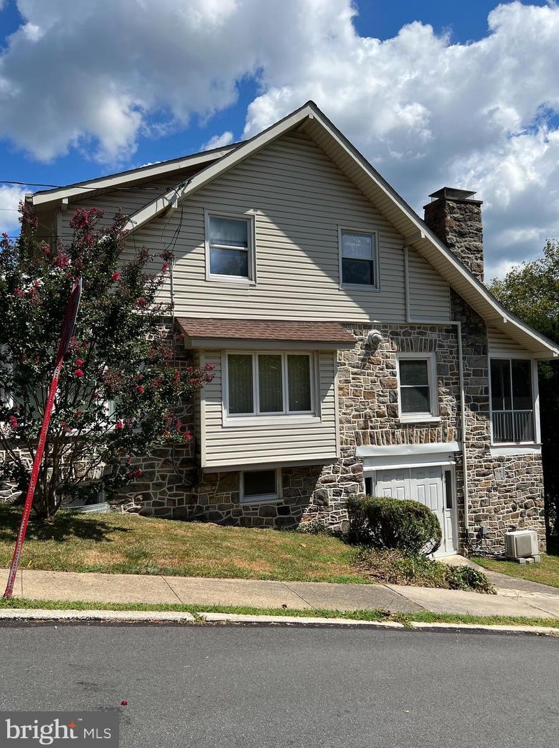 433 Friedensburg Rd, Reading, PA 19606