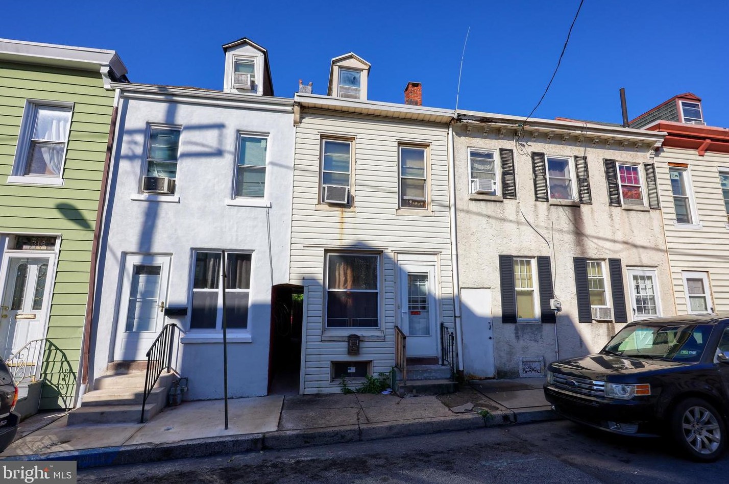 318 Mulberry St, Reading, PA 19604