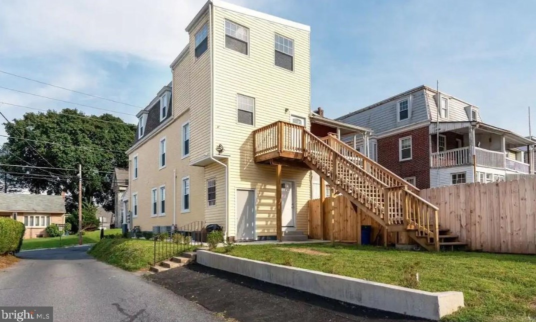 30 New Holland Ave, Reading, PA 19607-1800