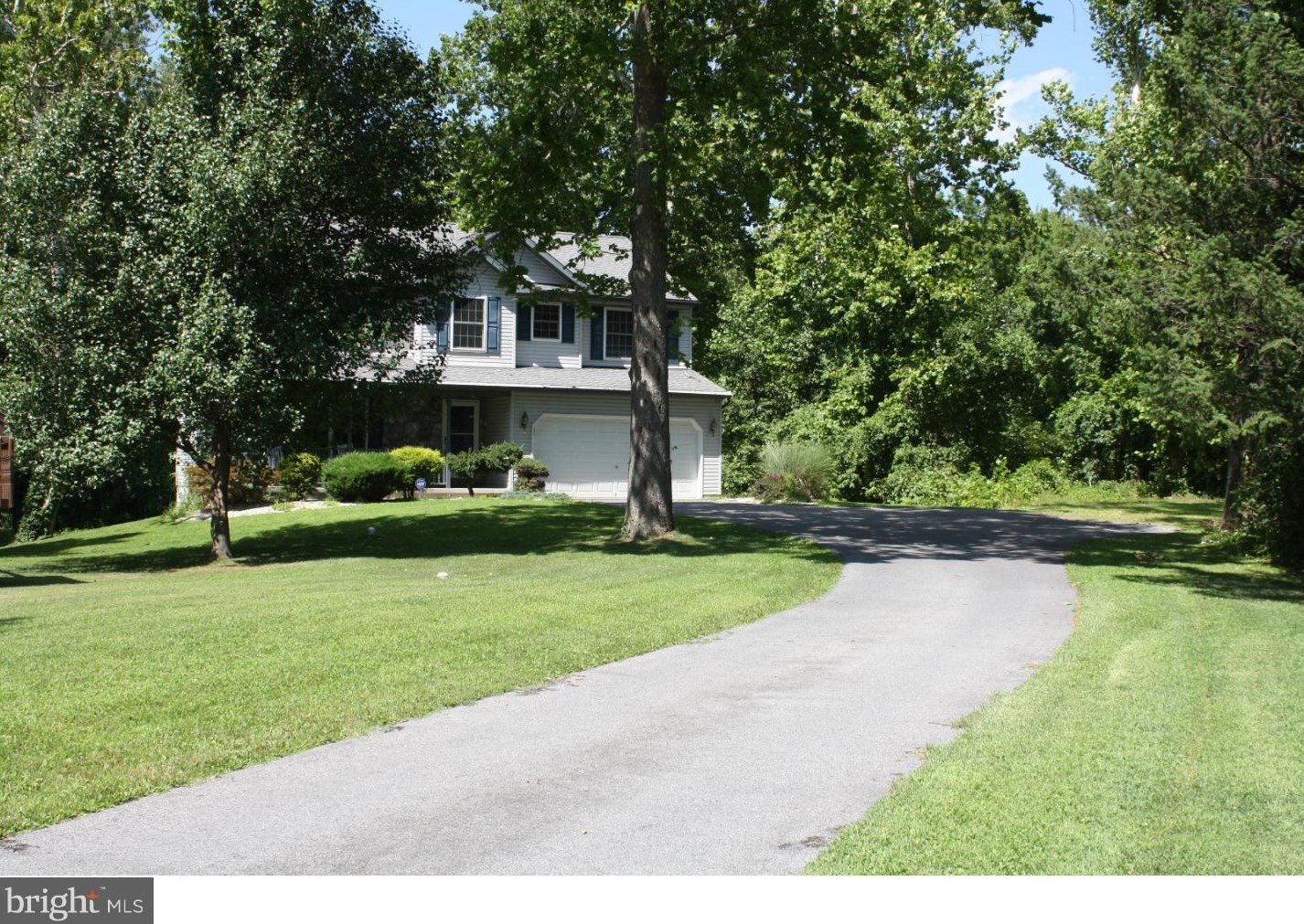 1 Andrea Ct, Reading, PA 19607-3102