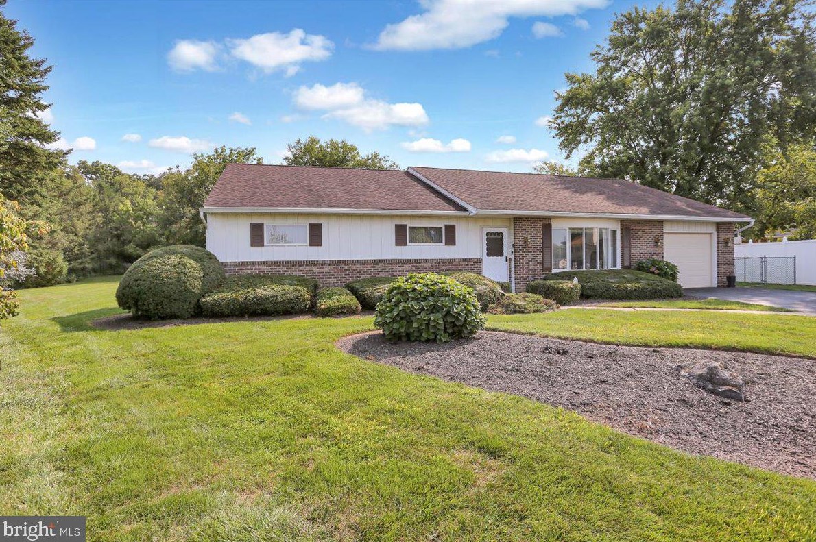 700 Evergreen Ct, Reading, PA 19610-1516