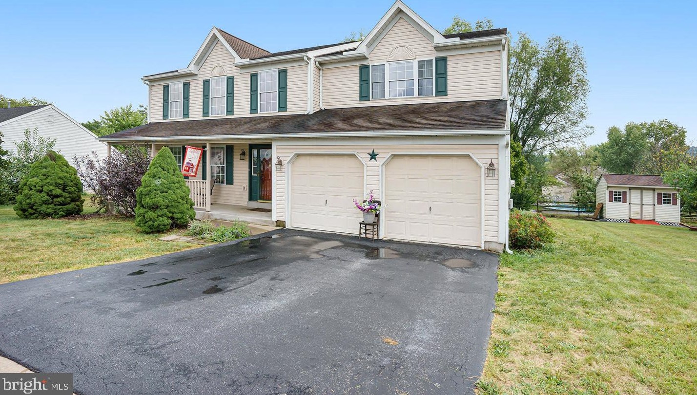 108 Eagles Ln, Reading, PA 19608-9510