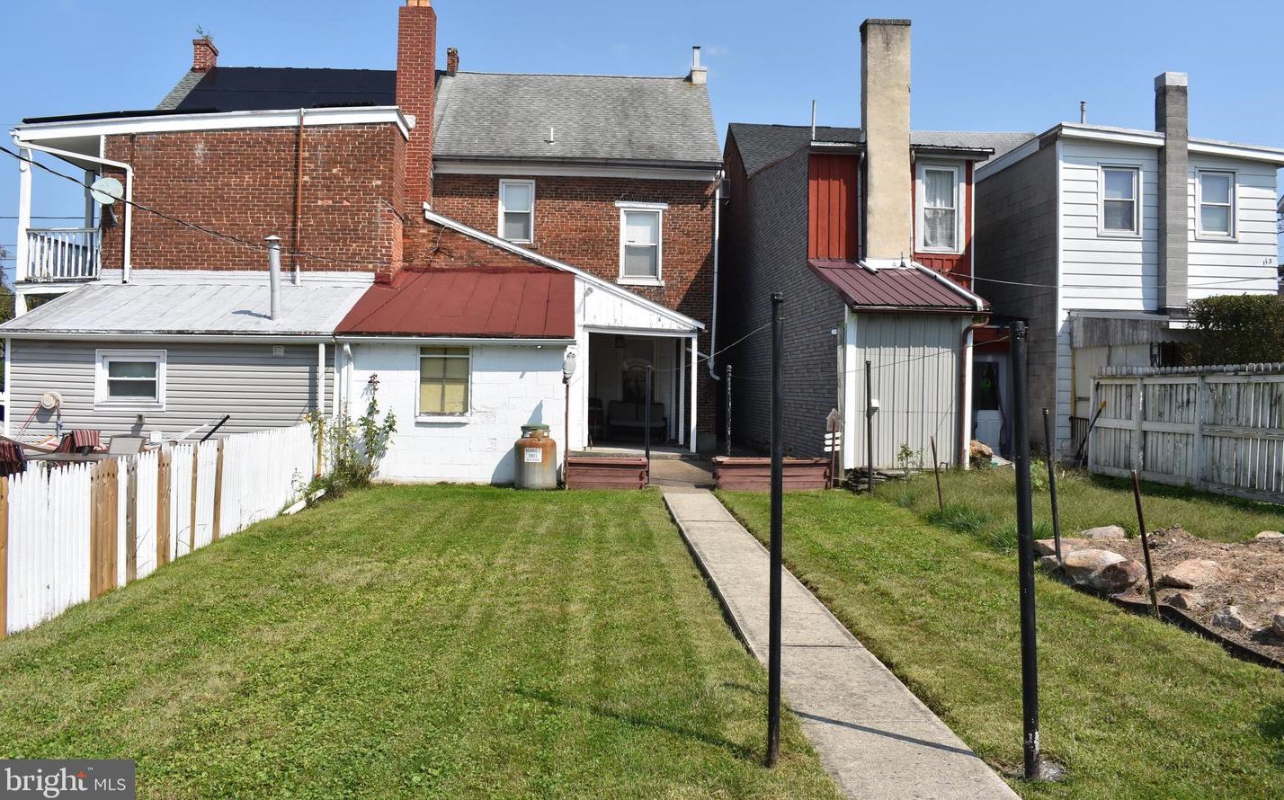 109 Noble St, Greenwich, PA 19530