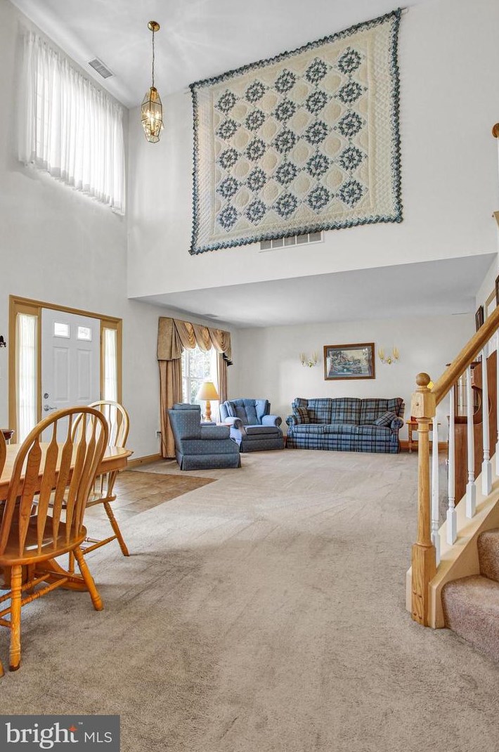 225 Oak Hl Ln, Reading PA 19610-3219 exterior