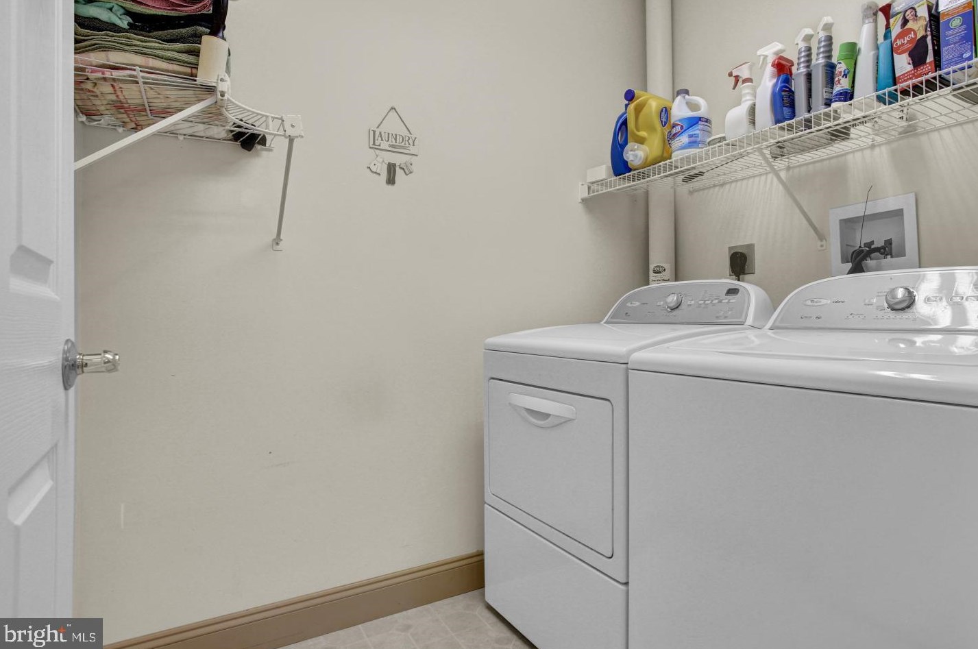 225 Oak Hl Ln, Reading PA 19610-3219 exterior