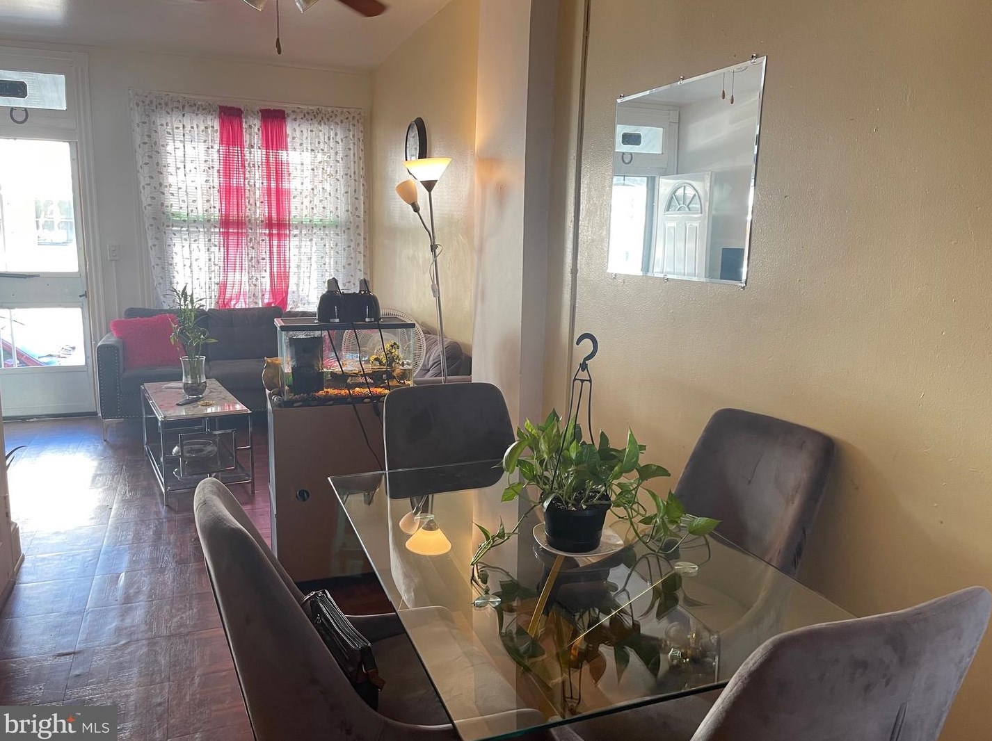 328 Grn St, Reading PA  19604-2726 exterior