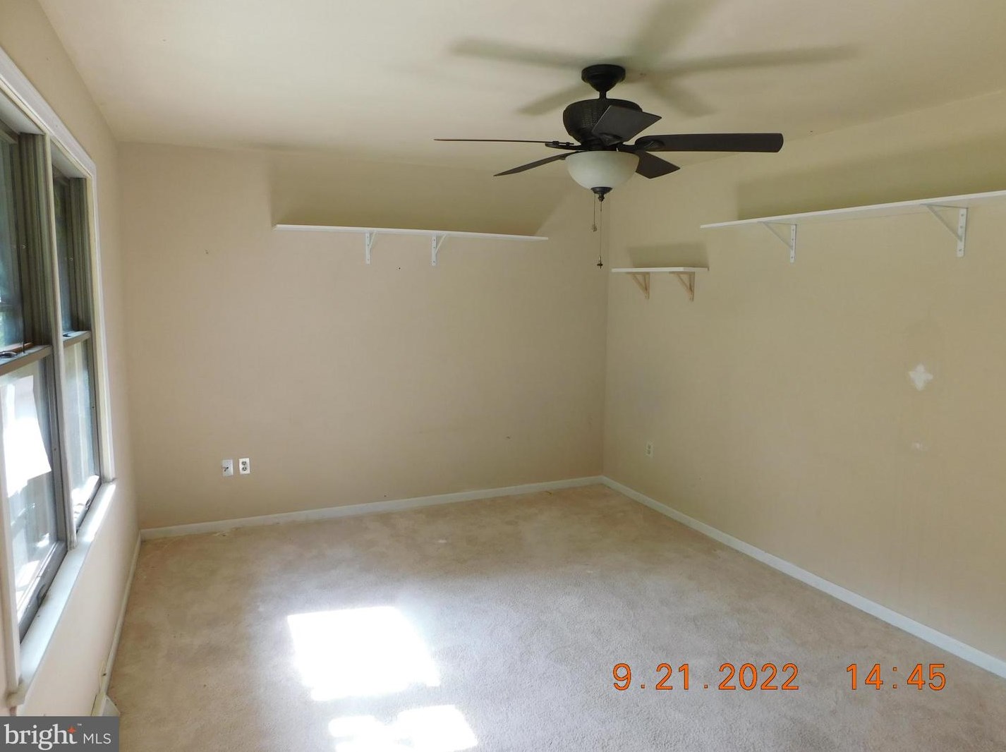 230 Wexham Dr, Reading, PA 19607-2437
