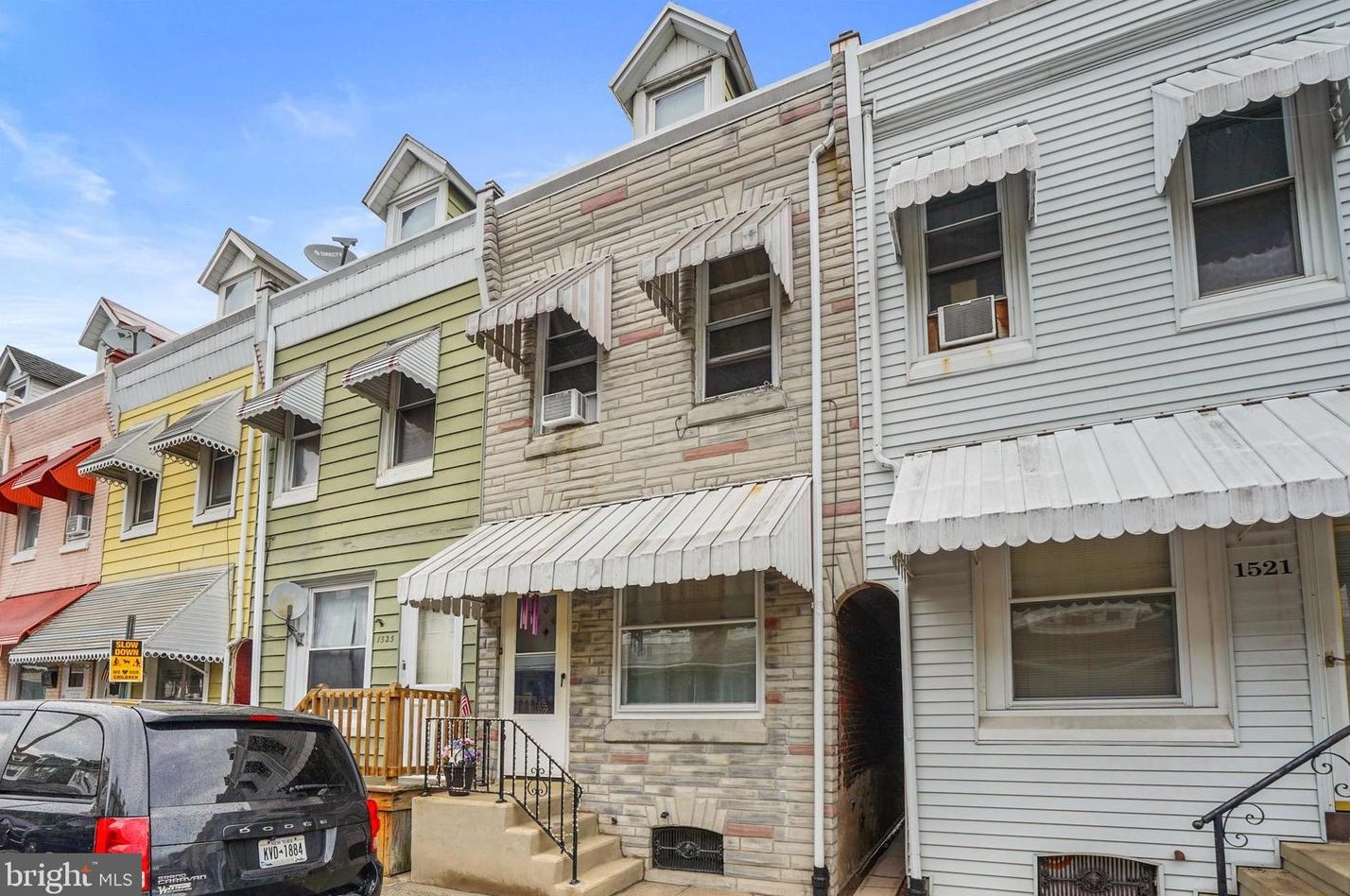 1523 Moss St, Reading, PA 19604-1813