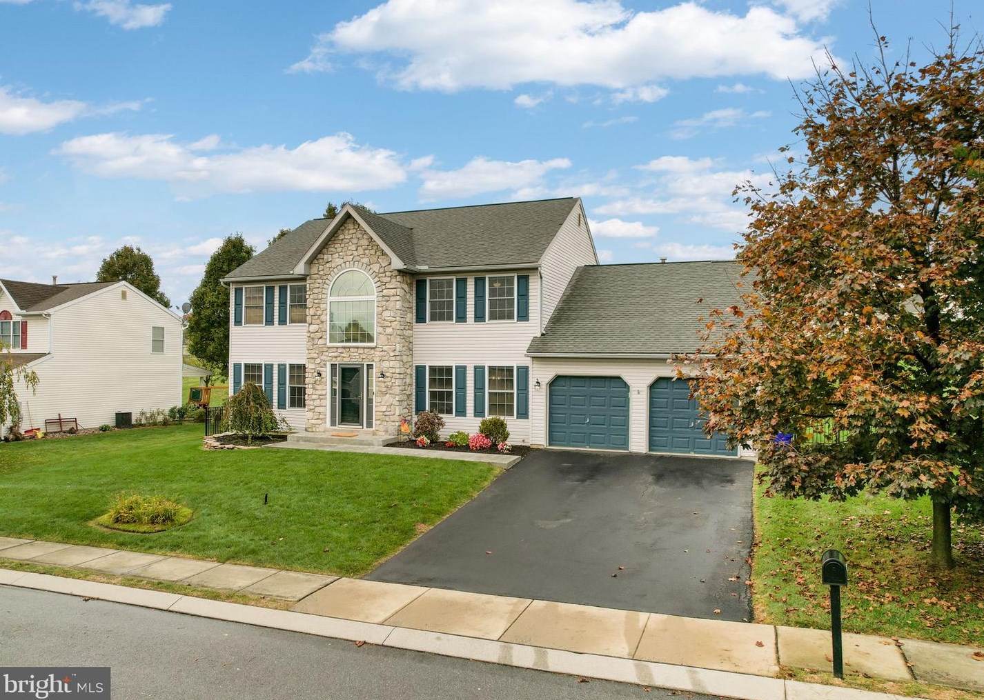 42 Nantucket Dr, Reading, PA 19605-7010