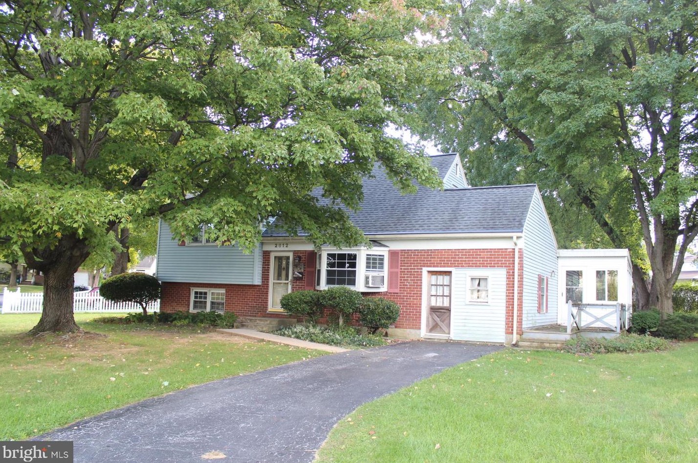 2612 Avon Ave, Reading, PA 19608-1778