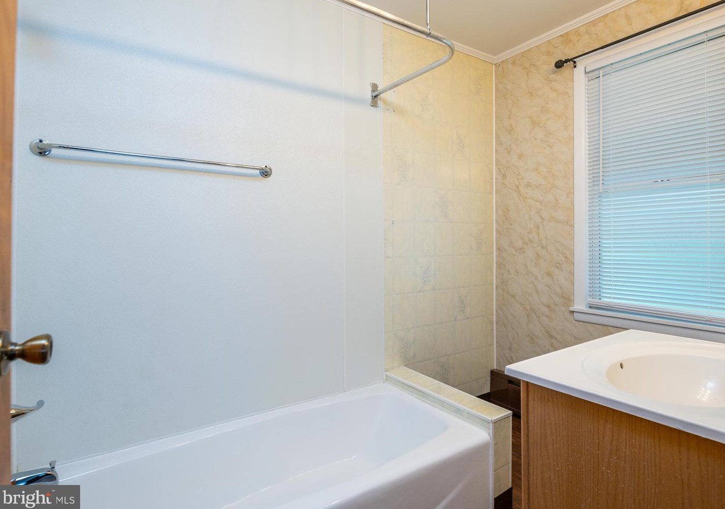 7 Berkley Park Rd, Reading PA  19605-9264 exterior