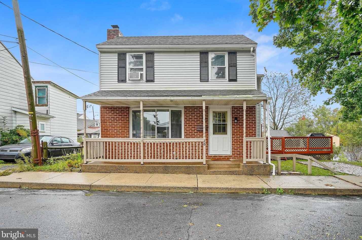 28 W Noble Ave, Shoemakersville, PA 19555