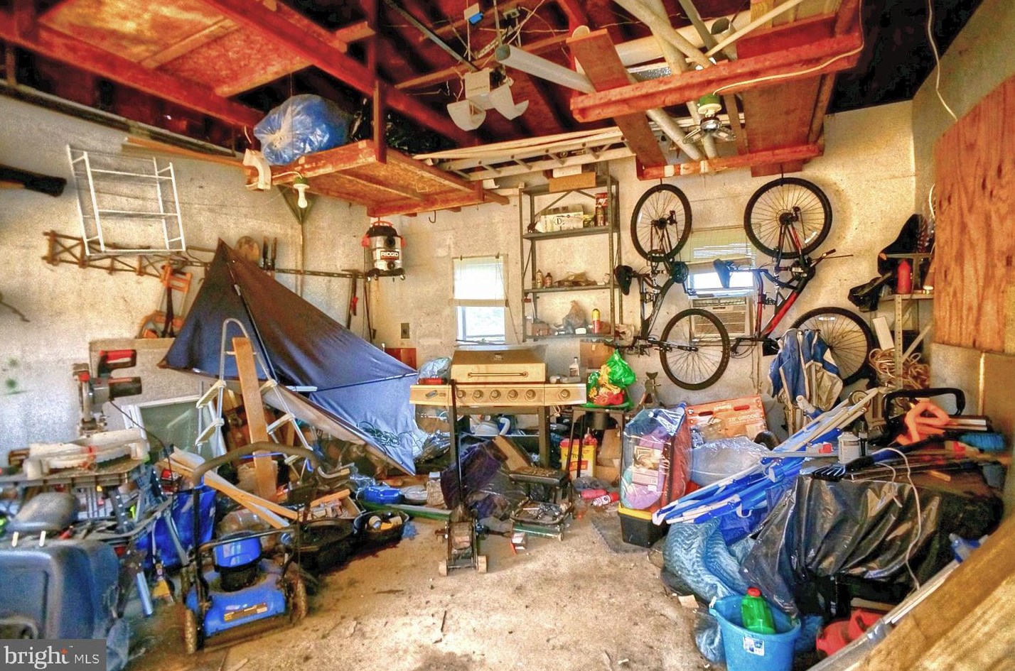 536 Fern Ave, Reading PA  19611-1909 exterior