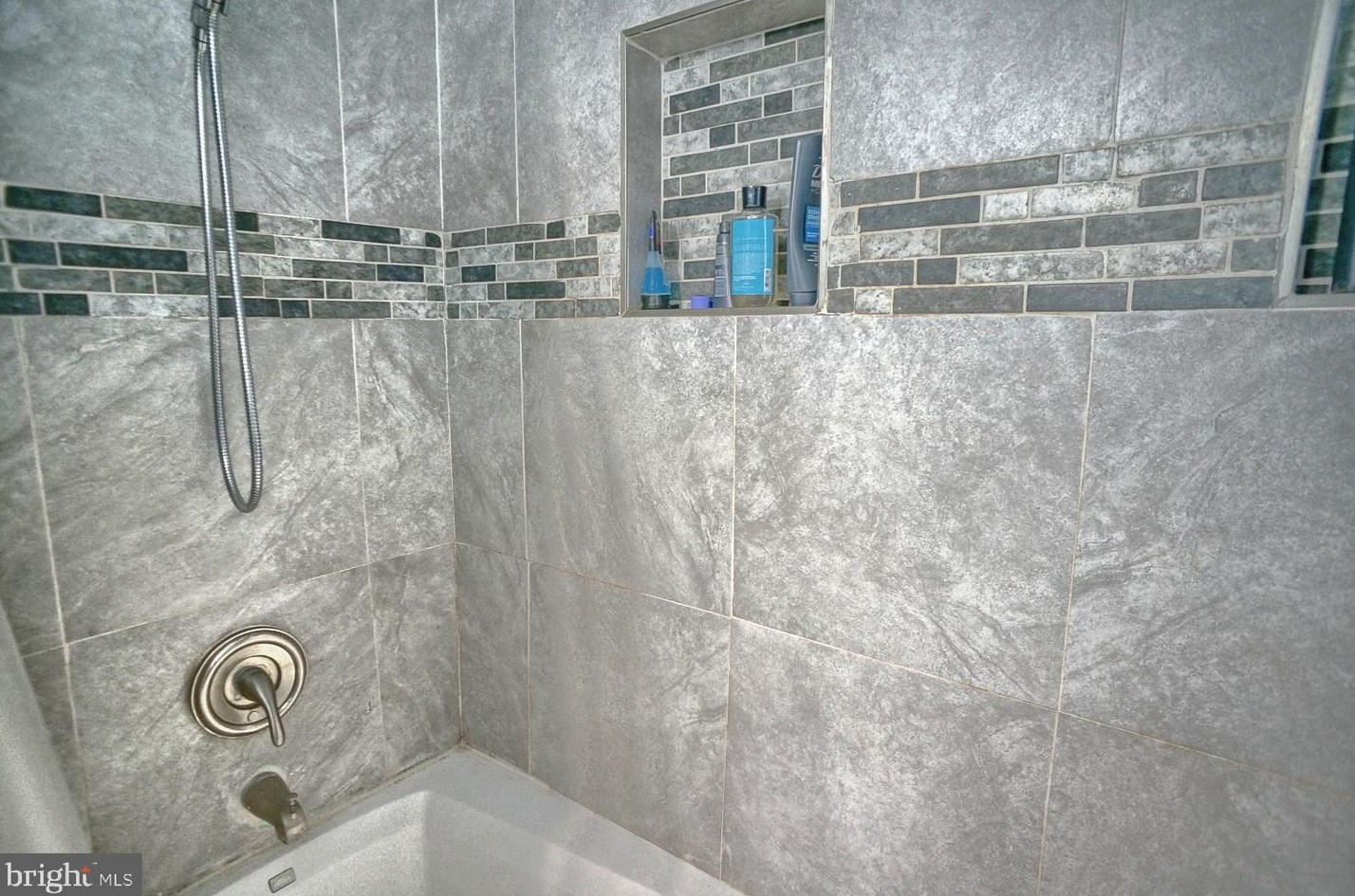 536 Fern Ave, Reading PA  19611-1909 exterior