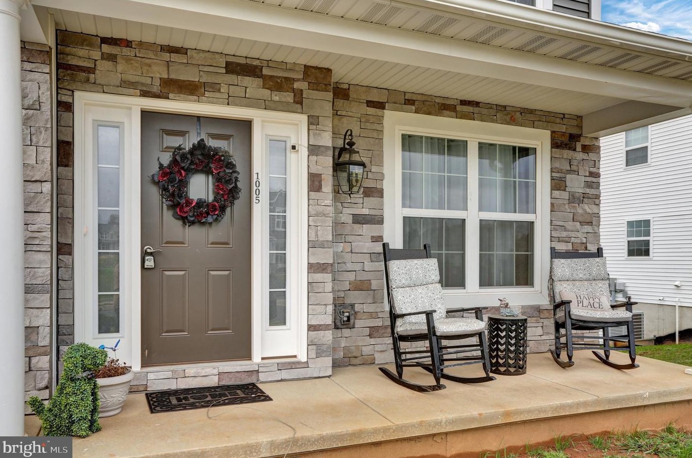 1005 Antonio Dr, Reading, PA 19605-2770